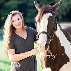 Meet your Posher, Courtney